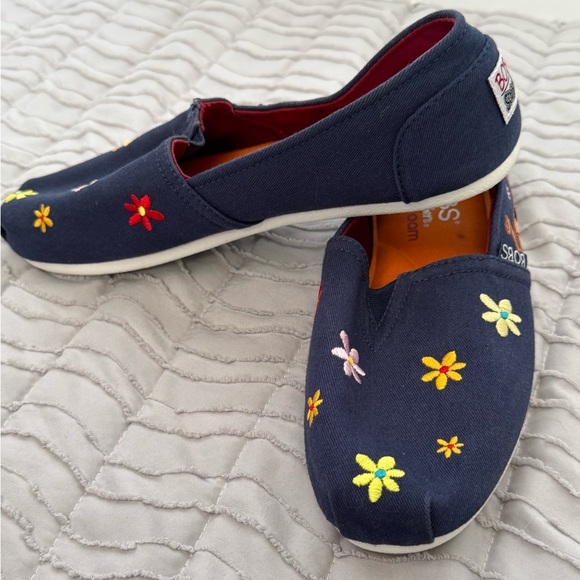 BOBS scooby doo slip ons womans 7 - Picture 5 of 9